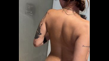 Image 'Olivia Quinn' Attempts To Drink Piss