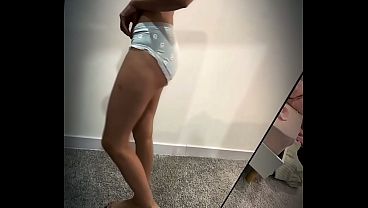 Image 5 things WHY 18 YEARS OLD GIRLS drive men crazy