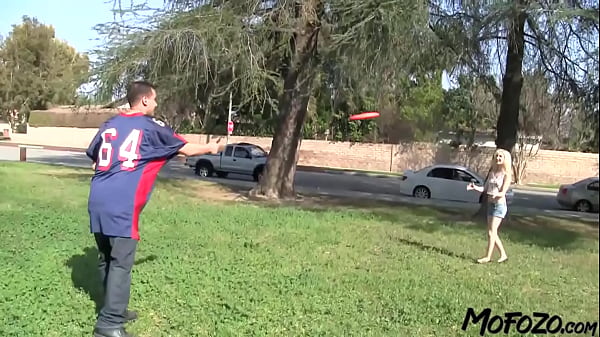 Image MOFOZO.com - Slim Step Sister Gets The Cum In Her Mouth