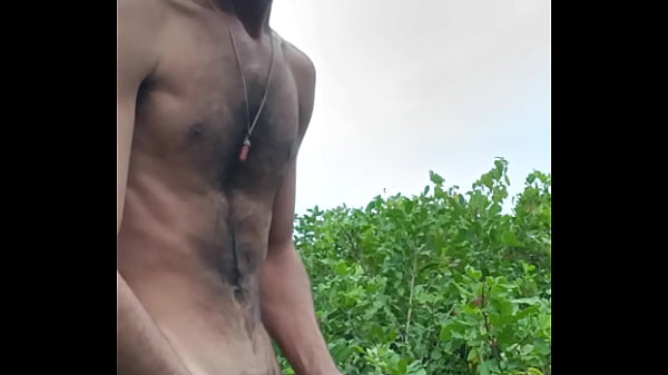 Image Me divertindo no matagal haha