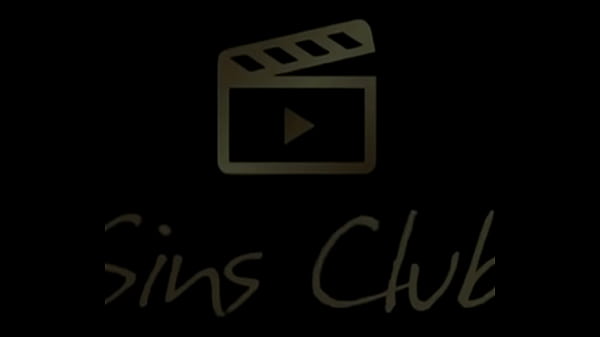 Image Pretinha da cor do pecado faz um footjob na rola enorme de 24cm do NegroTop XVIDEOS