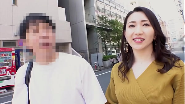 Image パート1〈美男美女のカンペキ夫婦の「実は&hellip_」〉性欲を満たしたいのに早漏夫のせいで日々悶々とする欲情巨乳妻！