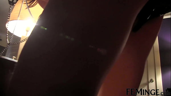 Image FEMINGE 4K - The Dark-Haired Model Loves Oral Arrangements