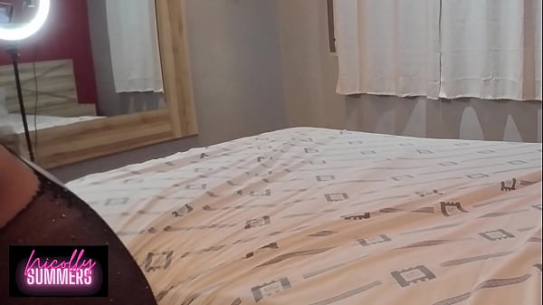 Image O Macho Ativo Enfiou Chocolate no Meu Cu e Arrombou Todo Meu Buraco - Nicolly Summers (COMPLETO NO SHEER E RED)