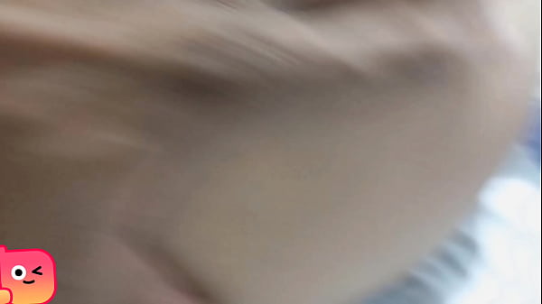 Image Mi ahijastro me encuentra tomando un descanso y se pone a jugar con mi co&ntilde_o