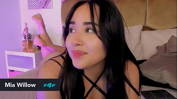 Image Mia Willow - Flirt4Free - Not-So-Shy Curvy Cutie Wraps Her Lips Around a Dildo