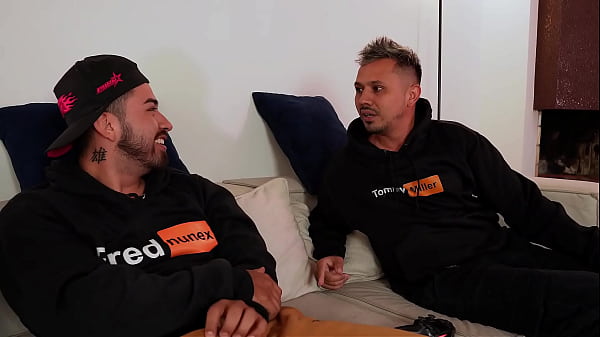 Image SWAPPING PARTNER ENDS IN A HOT QUARTET - NATISMIAM