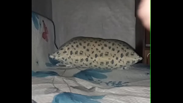 Image Gay guy lifted his huge ass up and masturbates a dick with his head down!