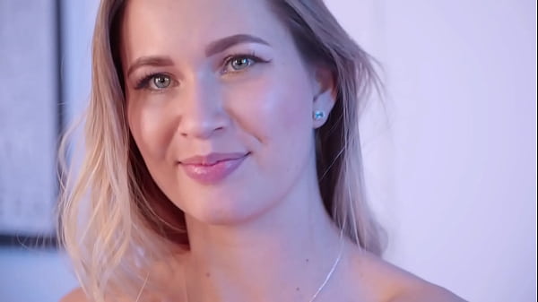 Image On a dare, she showed her tits and licked her toes