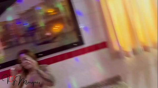 Image chamei minha amiga pra nos divertir no motel, era so pra uma relaxada na banheira, derrepente ela ja estava me fazendo gozar bem gostoso