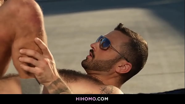 Image Construction Hunks Drew Valentino and Bruce Jones Bareback in Empty Lot