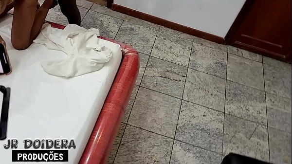 Image Bastidores da grava&ccedil_&atilde_o com a esposa do amigo em seu primeiro dia de trabalho fazendo uma suruba com os novos colegas