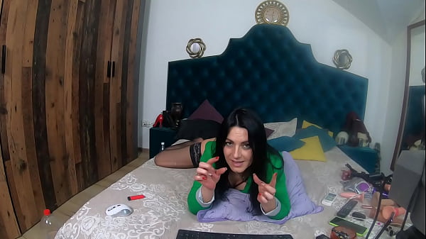 Image Fetish Show &ndash_ Stockings, Smoking, Toys & anal