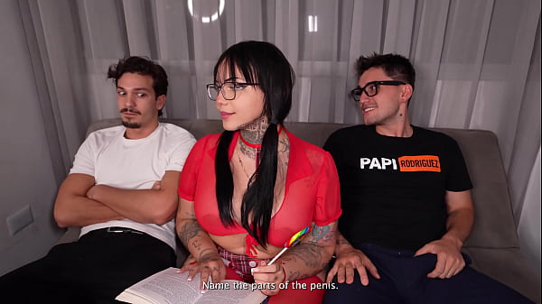 Image Venezolanas de Tetas y Culo perfecto se calientan con sus amigos espa&ntilde_oles con 2 Pollas Grandes