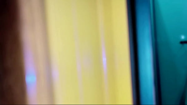 Image El vecino me esp&iacute_a tomando un ba&ntilde_o y lo dejo follarme rico