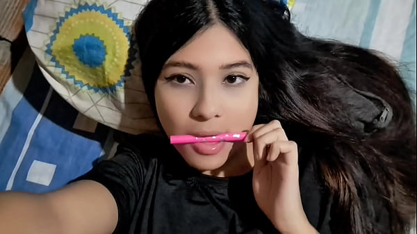 Image COMPA&Ntilde_ERA DE TRABAJO ME MANDA UN VIDEO PARA TOCARME CON ELLA