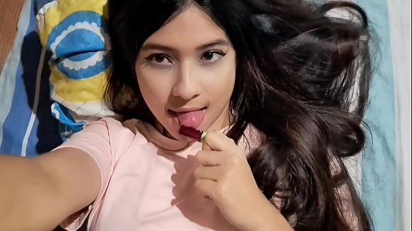 Image Compa&ntilde_era de trabajo manda video al grupo laboral