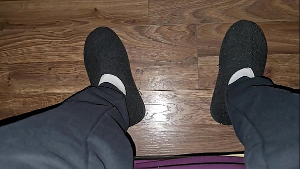 Image Deutscher Meister zeigt nasse pralle Precum Eichel und starken K&ouml_rper &ndash_ PhantomGentX