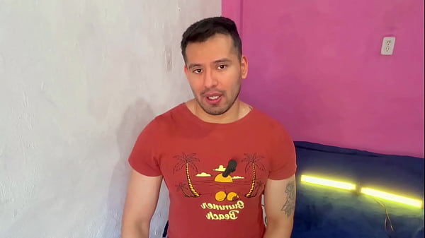 Image Vecino Chacal pre&ntilde_a a pelo con sus 19cm de vergota en la regadera a su vecino! Relato sexual