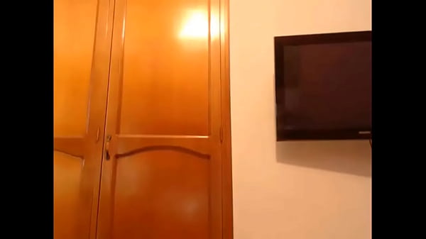 Image Hot blonde tranny plays with her dick