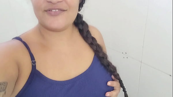 Image Acordei com tez&atilde_o pelo meu personal e gozei no pijama azul