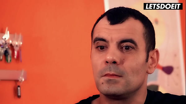 Image Lustful Stepdaughter Amirah Adara Fucks Old Receptionist At The Hostel - HORNY HOSTEL