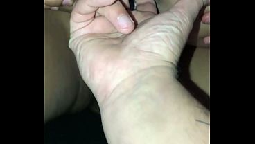 Image Fudemos a casada safada na oficina. Casada safada, foi arrumar o carro, nao aguentou os BBC pauzudo e pagou o servi&ccedil_o com a buceta.