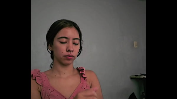 Image Hermanastra Deja Ver su Vagina a Su Hermanastro