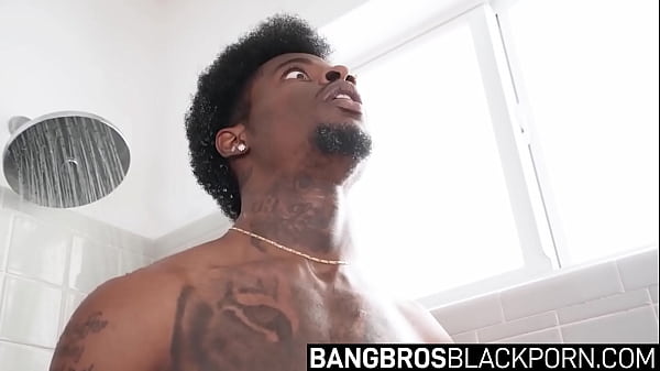 Image Natalia Queen & Stephanie Love Share BBC After Shower - Black Porn