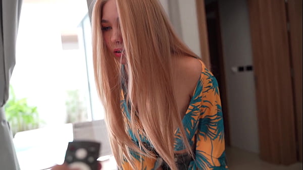 Image I put my girlfriend on pause, but her mouth and hands continue to work