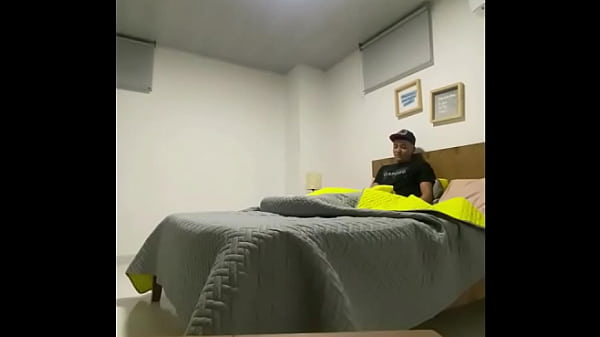 Image Hermanastros cachondos follando mientras estamos solos en casa