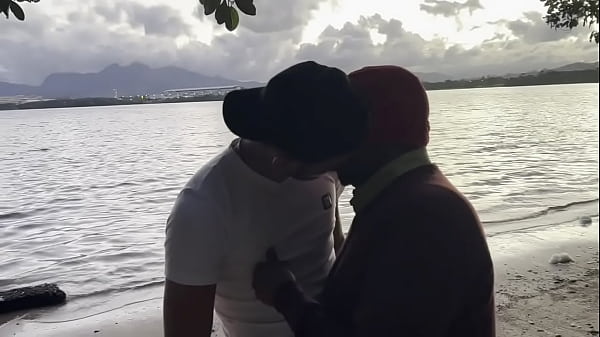 Image GERENTE SAIU DO TRABALHO COM MUITO TES&Atilde_O PARA ENCONTRAR UM CUZINHO MACIO NA INTEN&Ccedil_&Atilde_O DE LEITAR ANTES DE IR PRA CASA (TEASER)