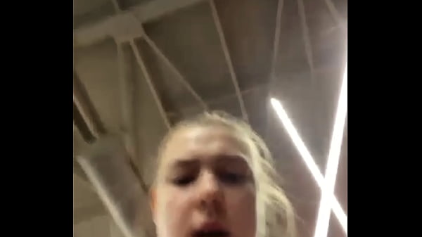 Image Extreme public fucking