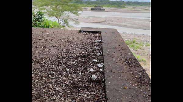 Image me encanta salir a la naturaleza para dejar mis fluidos, te gustaria encontrarme asi de frente? que me harias