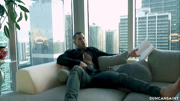 Image Hot picture perfect threesome in Miami