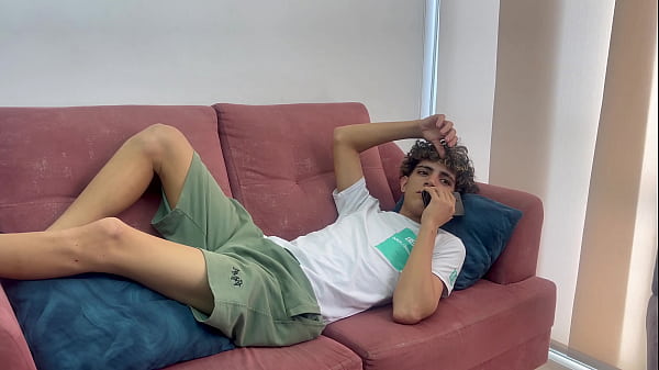 Image Mi madrastra esta triste y yo le doy mi enorme polla como consuelo.