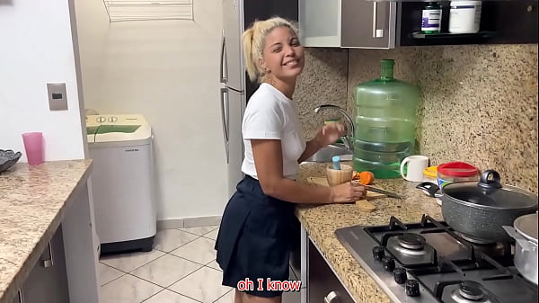 Image Mi Hermosa Hijastra necesita una Leccion