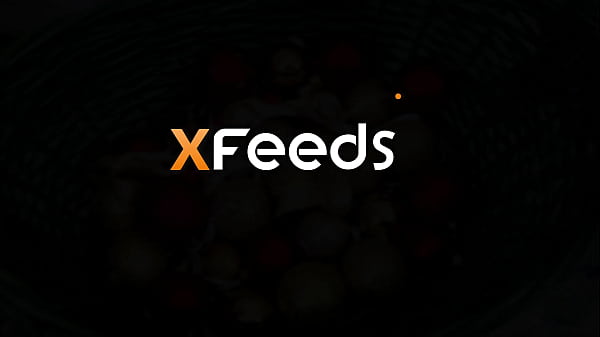 Image Couple celebrates Christmas by having threesome