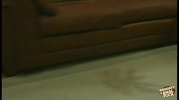 Image Lustful Shelbee Myne flexes her anal doorway for downward doggy style creampie filling pumping.