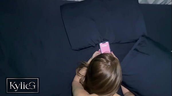 Image Dei para um amigo e bem na hora o marido me liga e eu atendo