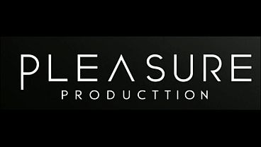 Image NINFETA SAPECA DEIXOU O COROA DA LANCHA DA BANHO EM TROCA DE OSTENTA&Ccedil_&Atilde_O