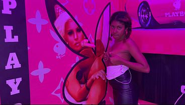 Image Delicious brunette plays with a big dildo - Bucarasex