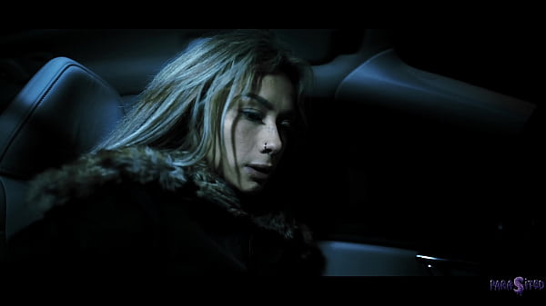 Image Hardcore Parasited Lesbian Sex - Girl on Girl Threesome Action with LOADS of Squirt