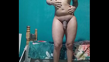 Image femboy novinho de 18 anos com pau grande e bunda grande