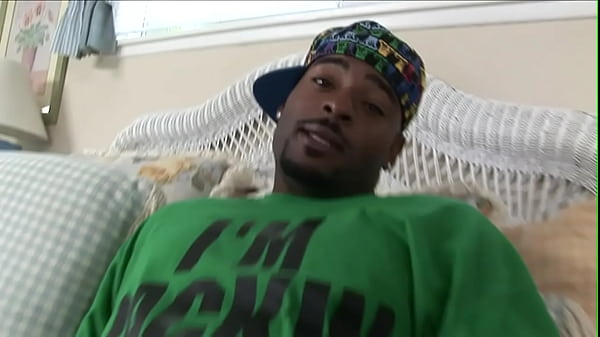 Image Black step mom has great buttocks ready for cum after sex