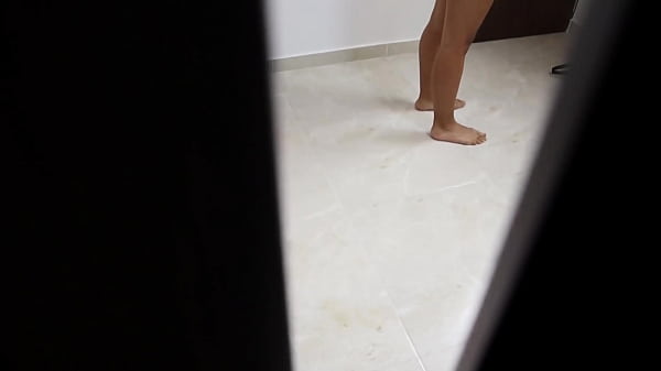 Image Me cojo a mi hermanastro en el closet