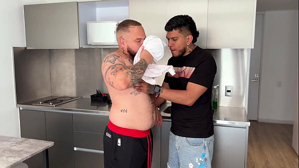 Image Pre&ntilde_ando el culo del Chacal de Mexico