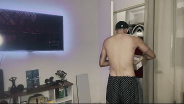 Image FUI ENTREGAR A ENCOMENDA DO CLIENTE E ACABEI RECEBENDO UMA GORJETA BEM DELICIOSA DE NATAL