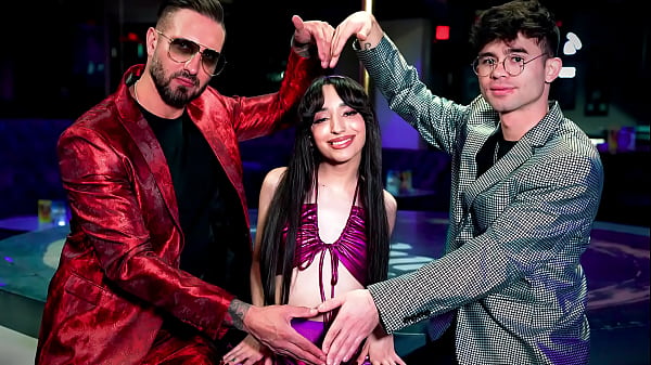 Image Finding Family Members In The Stripclub Is.. WILD - Ronnie Violet