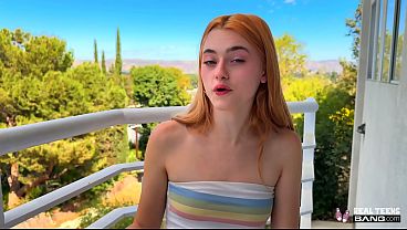 Image Real Teen Gracey Snow&rsquo_s Shy-to-Wild Outdoor Banging